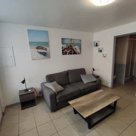 Studio 2 Personnes En Centre Ville Saint-Pierre-de-Plesguen Екстериор снимка