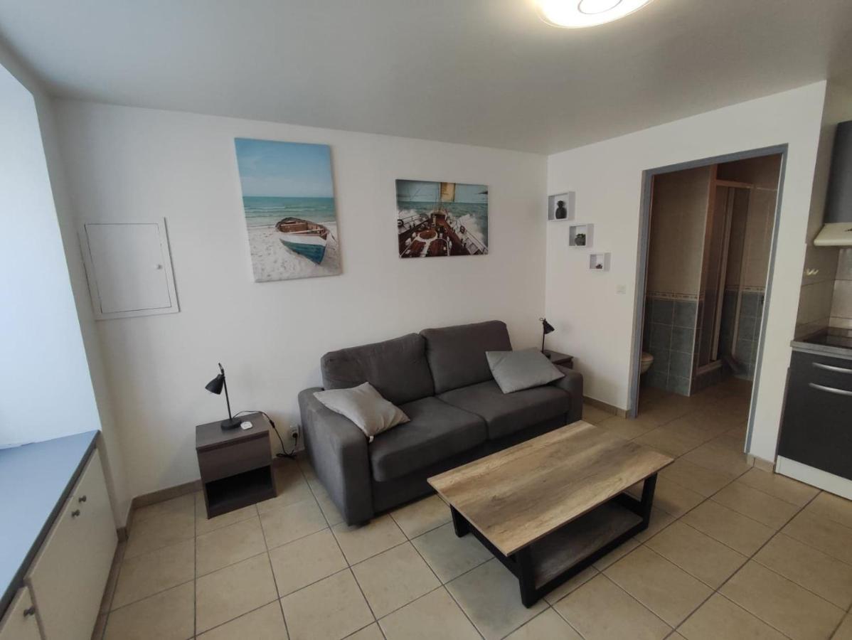 Studio 2 Personnes En Centre Ville Saint-Pierre-de-Plesguen Екстериор снимка